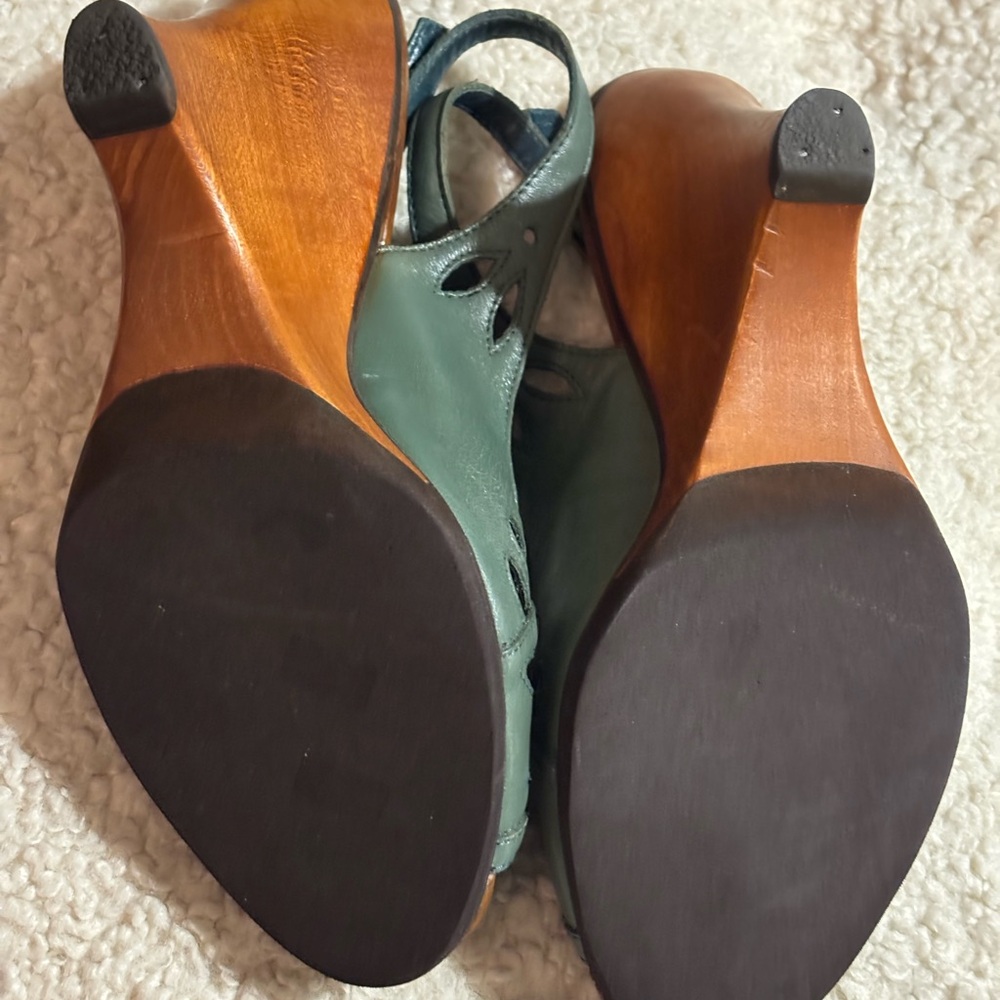 Kenzie Sandal Heels GORGEOUS SISE 7M 
Leather no flaws!! - Picture 8 of 8